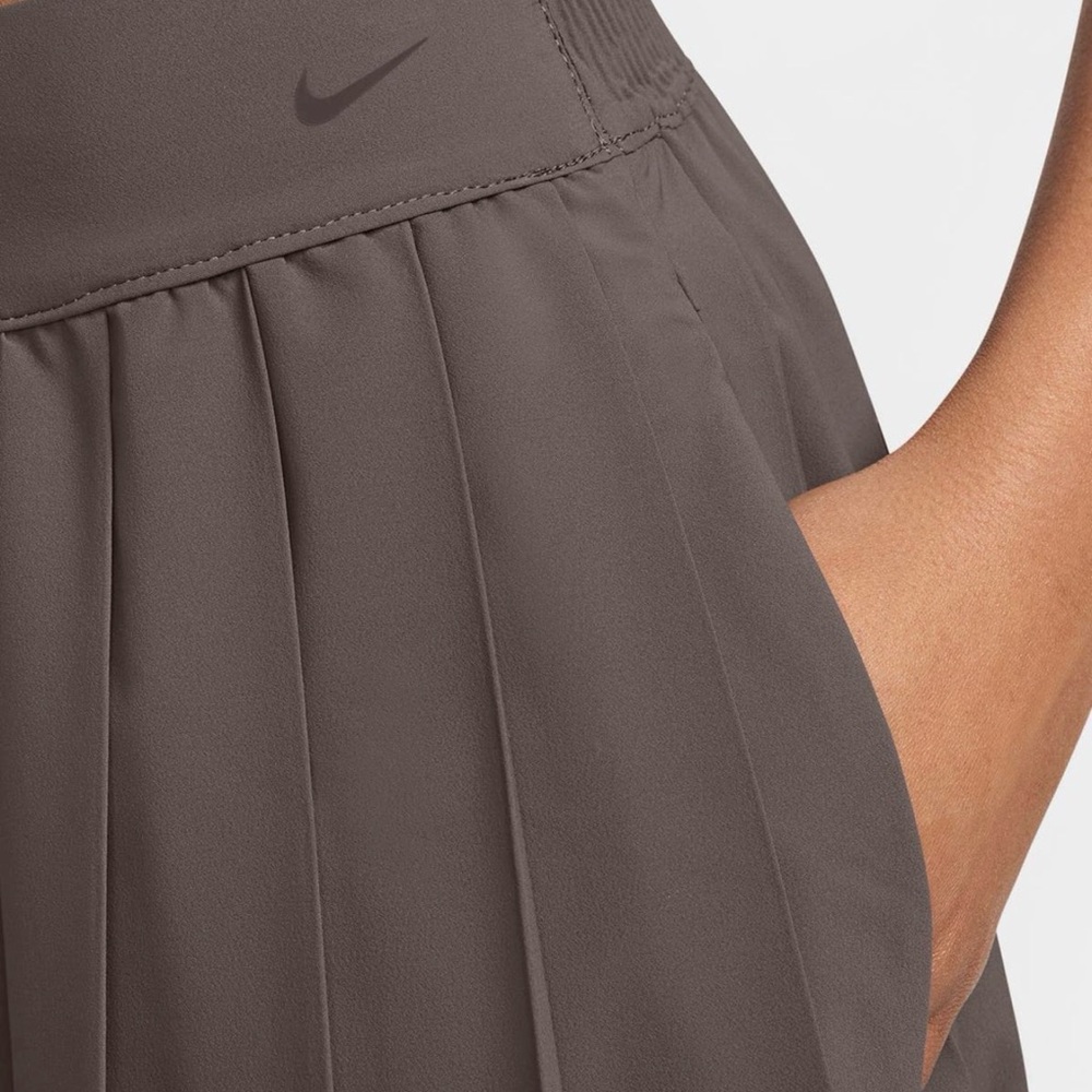 Nike Brown Midi Pleated Skirt 24.7 Perfect Stretch size small - Picture 3 of 8